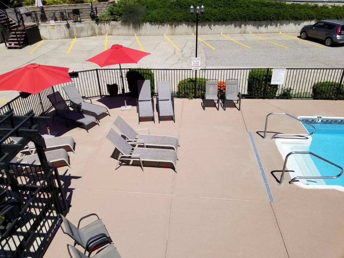 Osoyoos Lakeview Inn & Suites Zewnętrze zdjęcie
