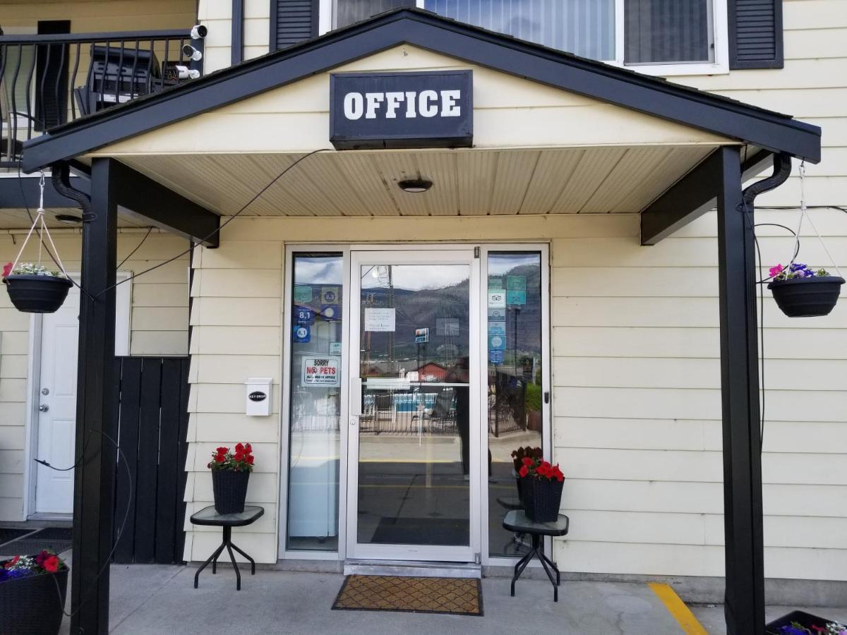 Osoyoos Lakeview Inn & Suites Zewnętrze zdjęcie